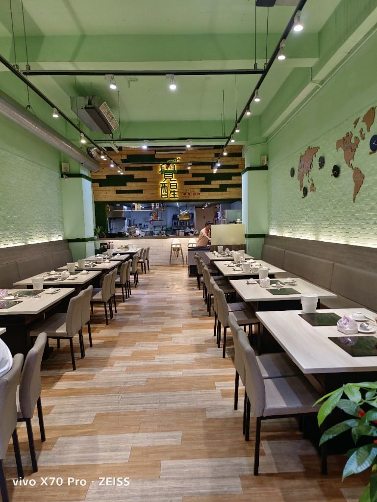 【新莊美食】覺醒幸福鍋物新莊總店，不收服務費的網美火鍋店！
