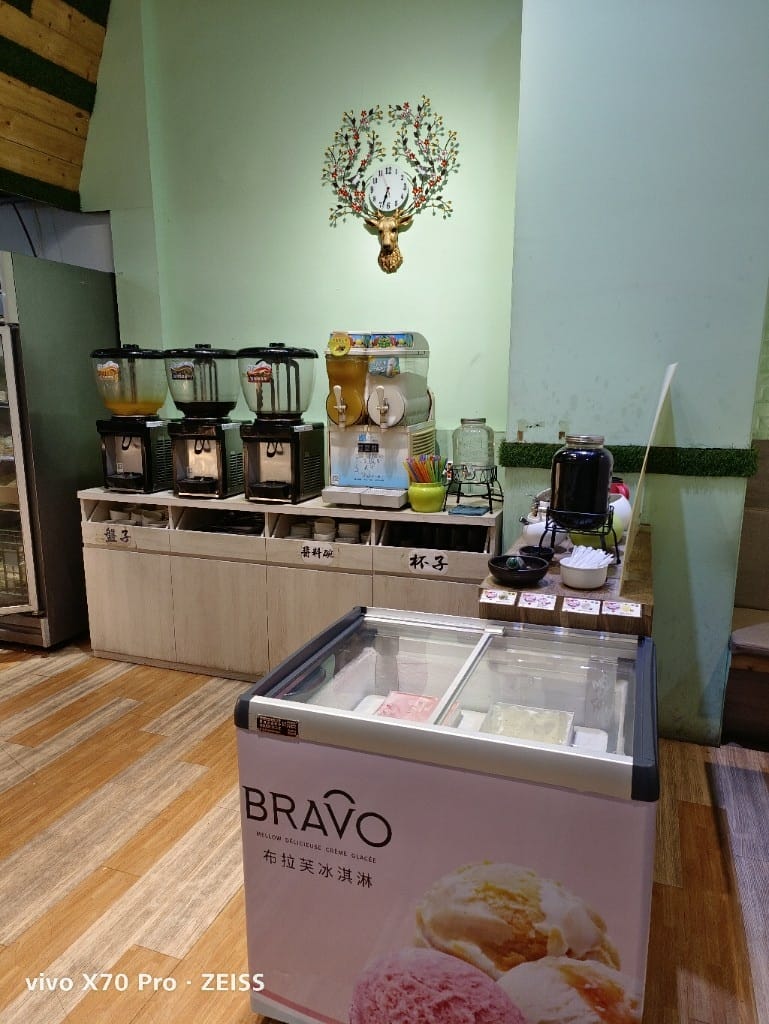 【新莊美食】覺醒幸福鍋物新莊總店，不收服務費的網美火鍋店！