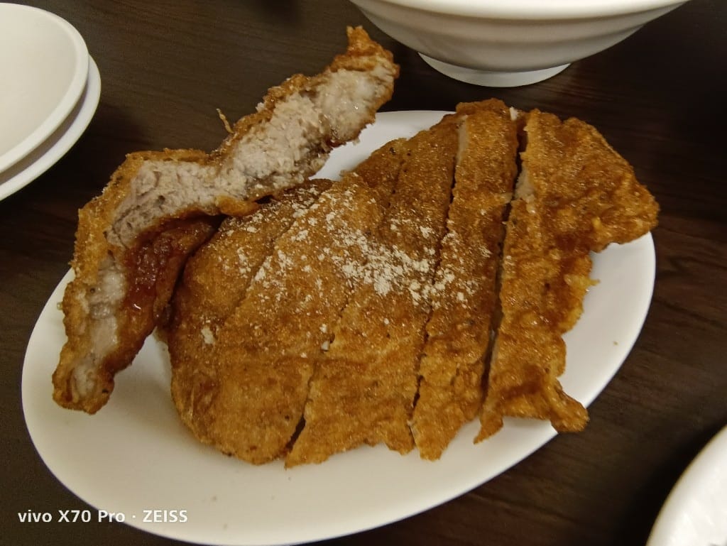 【新莊美食】溢鼎小館，天津人開的道地北方麵食館，炸排骨超好吃的❤️