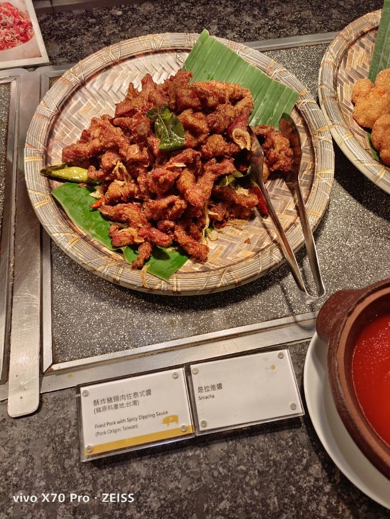 【台北吃到飽】喜來登12廚週五晚餐19訪，全新泰料主題+松葉蟹吃到飽❤️