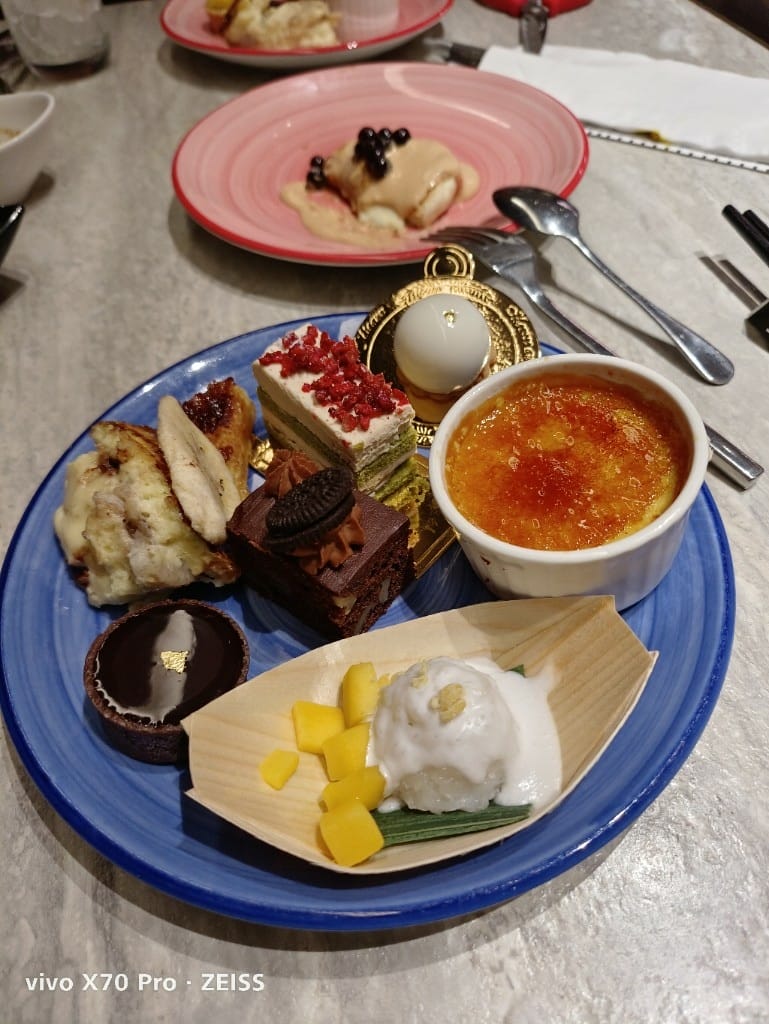 【台北吃到飽】喜來登12廚週五晚餐19訪，全新泰料主題+松葉蟹吃到飽❤️