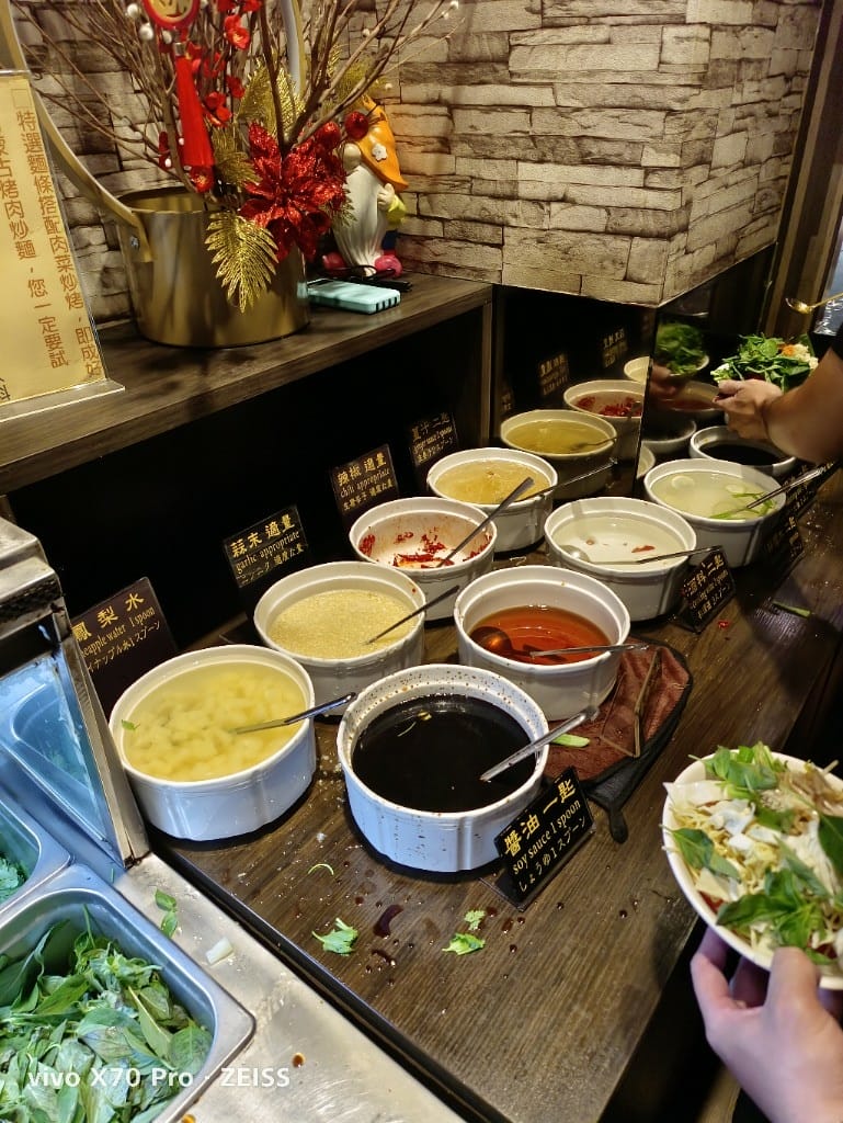 【林口吃到飽】元潮蒙古烤肉酸菜白肉鍋,碩果僅存的蒙古烤肉吃到飽😋 - 第15張圖 【林口吃到飽】元潮蒙古烤肉酸菜白肉鍋,碩果僅存的蒙古烤肉吃到飽😋
