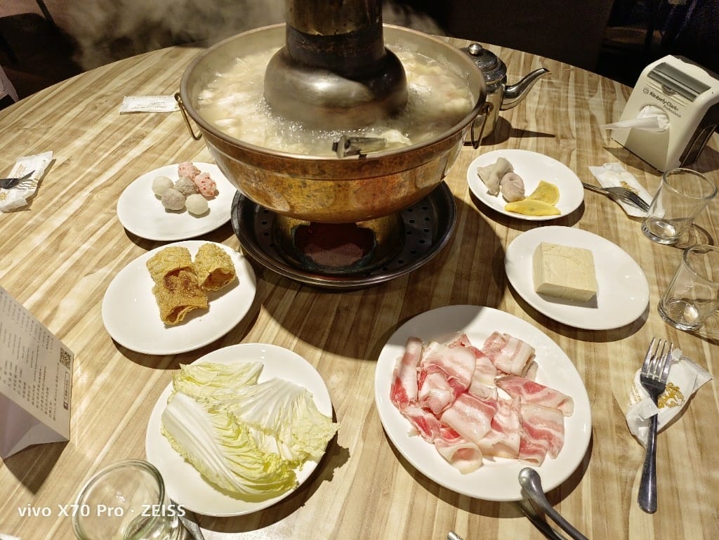 【林口吃到飽】元潮蒙古烤肉酸菜白肉鍋,碩果僅存的蒙古烤肉吃到飽😋 - 第23張圖 【林口吃到飽】元潮蒙古烤肉酸菜白肉鍋,碩果僅存的蒙古烤肉吃到飽😋