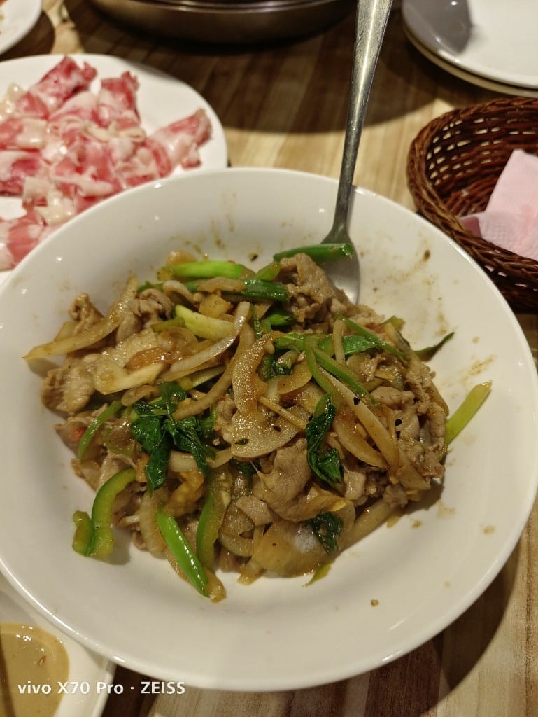【林口吃到飽】元潮蒙古烤肉酸菜白肉鍋,碩果僅存的蒙古烤肉吃到飽😋 - 第8張圖 【林口吃到飽】元潮蒙古烤肉酸菜白肉鍋,碩果僅存的蒙古烤肉吃到飽😋