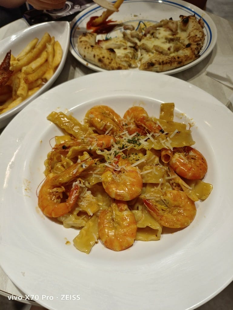 【新莊美食】GinoPizzaNapoletana宏匯廣場店，新北第一家拿坡里冠軍Pizza