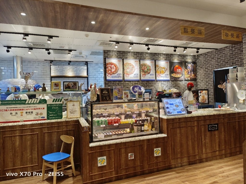 【新莊美食】GinoPizzaNapoletana宏匯廣場店，新北第一家拿坡里冠軍Pizza