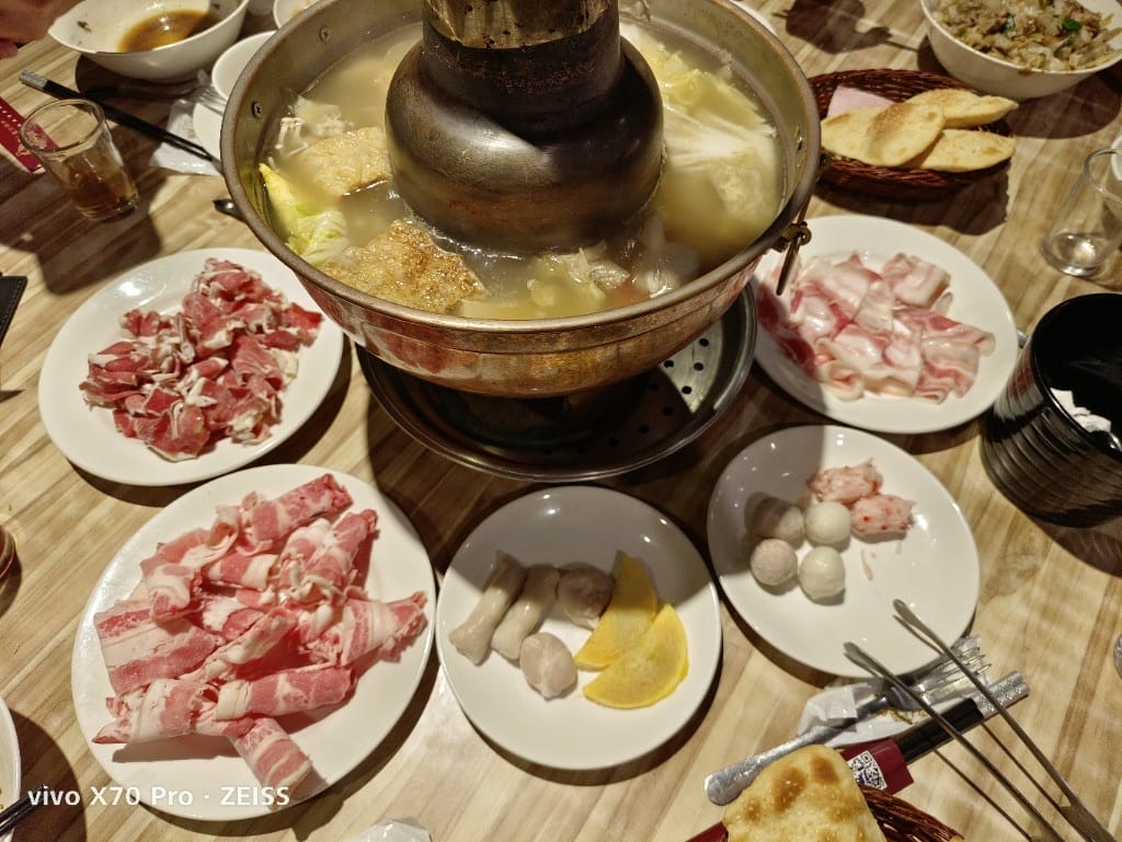 【林口吃到飽】元潮蒙古烤肉酸菜白肉鍋,碩果僅存的蒙古烤肉吃到飽😋 - 第22張圖 【林口吃到飽】元潮蒙古烤肉酸菜白肉鍋,碩果僅存的蒙古烤肉吃到飽😋