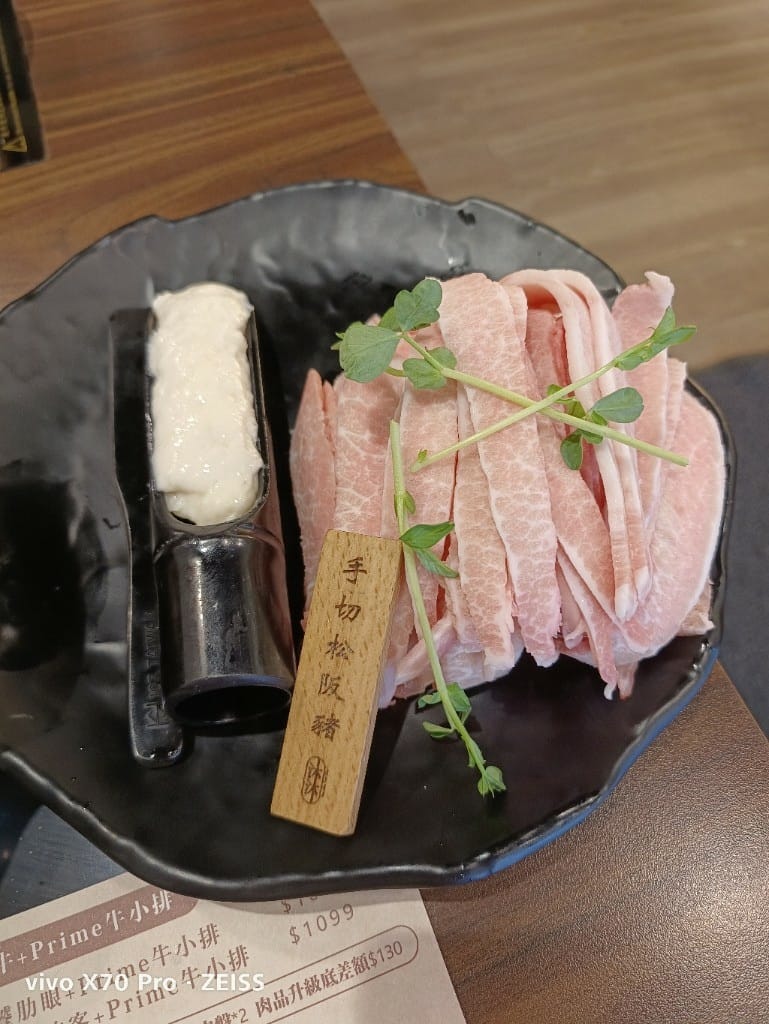 【新莊吃到飽】沐沐鍋物MUMU新莊中平店，八方悅二代店，自助吧吃到飽4訪