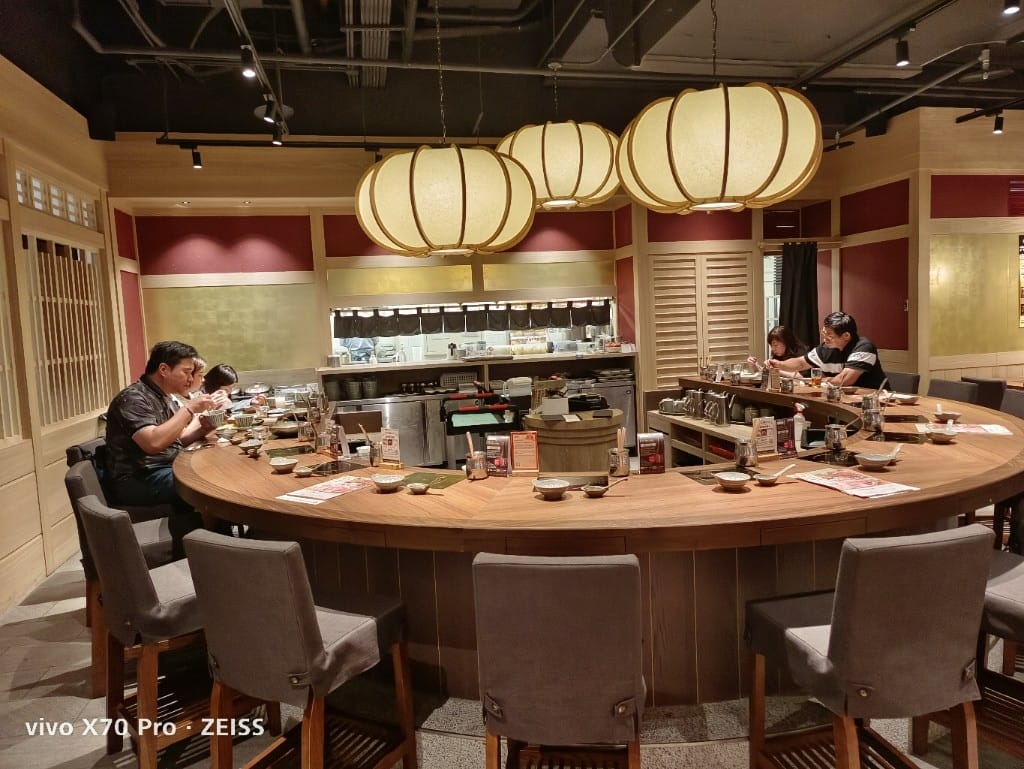 【新莊美食】黑毛屋新莊宏匯店,主打日本和牛及伊比利豬的平價鍋物👏 - 第2張圖 【新莊美食】黑毛屋新莊宏匯店,主打日本和牛及伊比利豬的平價鍋物👏