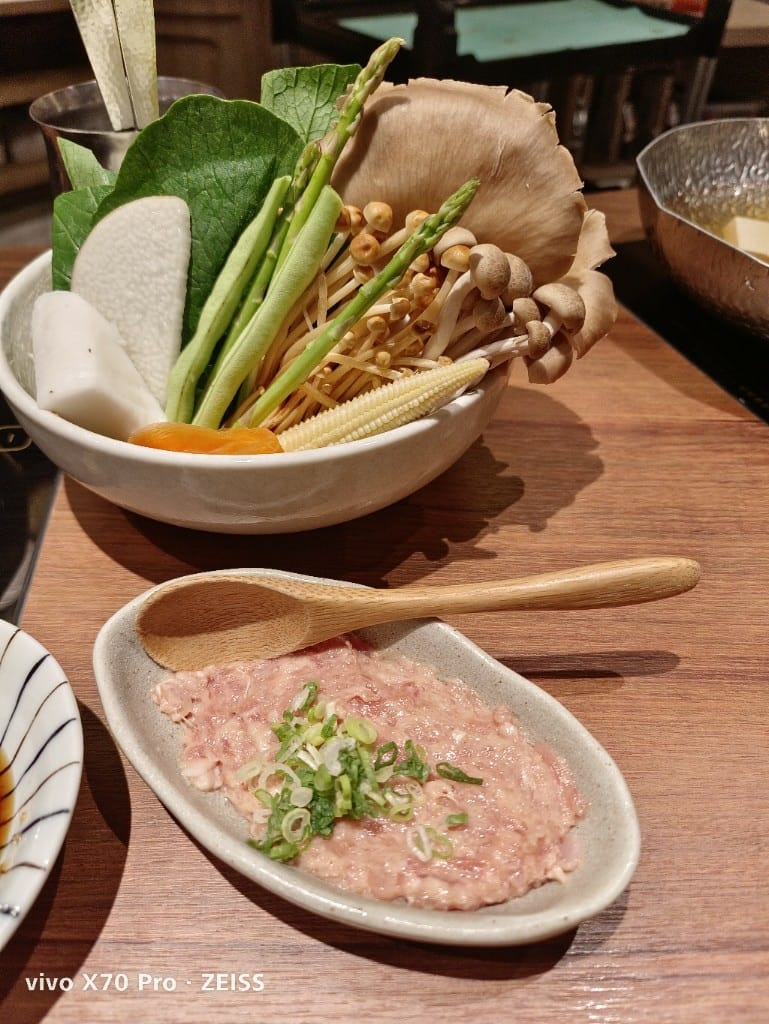 【新莊美食】黑毛屋新莊宏匯店,主打日本和牛及伊比利豬的平價鍋物👏 - 第9張圖 【新莊美食】黑毛屋新莊宏匯店,主打日本和牛及伊比利豬的平價鍋物👏