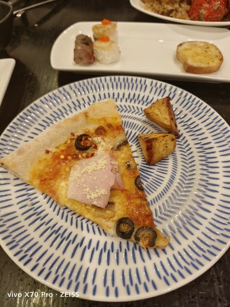 【台北吃到飽】探索廚房平日午餐20訪，狂歡義夏松葉蟹腳吃到飽❤️