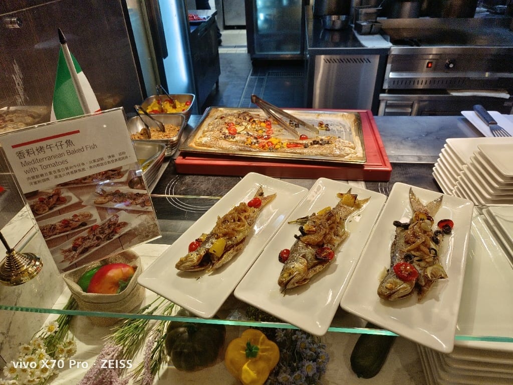 【台北吃到飽】探索廚房平日午餐20訪，狂歡義夏松葉蟹腳吃到飽❤️