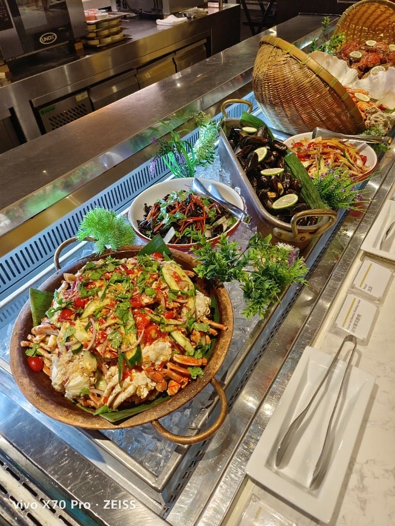 【台北吃到飽】探索廚房平日午餐20訪，狂歡義夏松葉蟹腳吃到飽❤️
