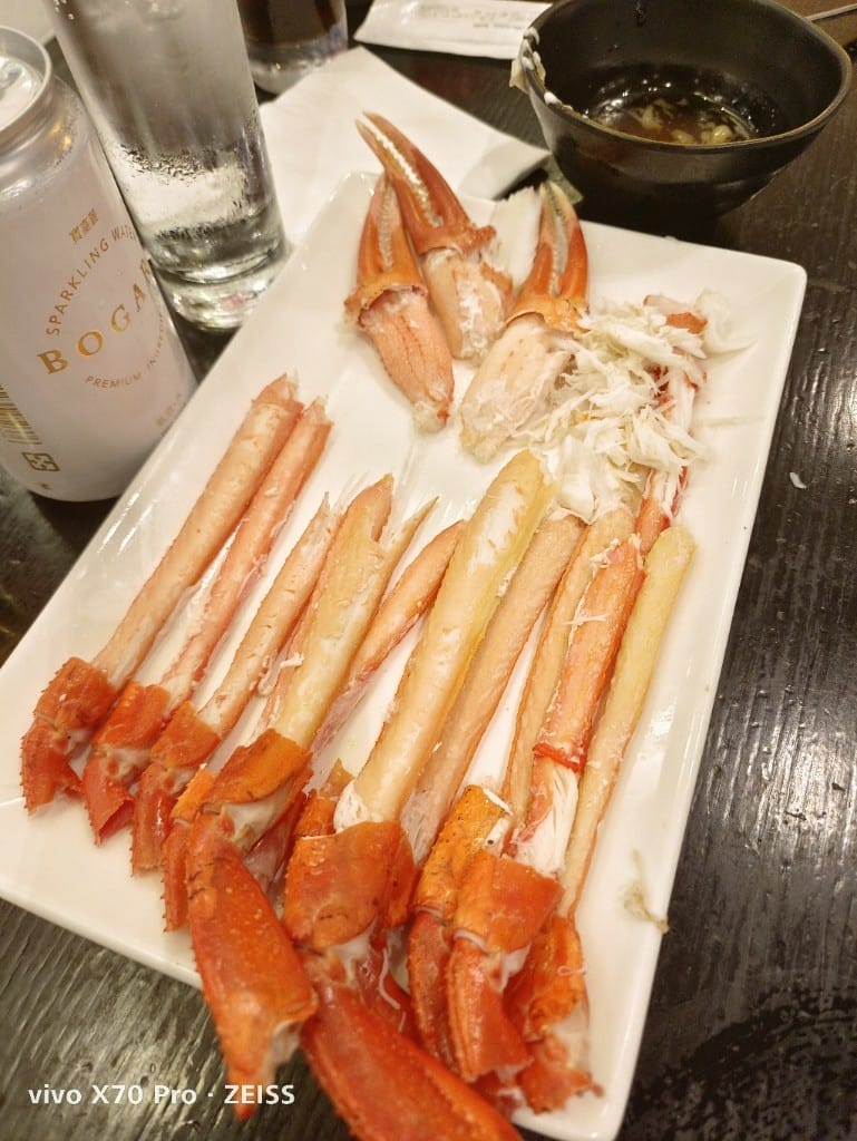 【台北吃到飽】探索廚房平日午餐20訪，狂歡義夏松葉蟹腳吃到飽❤️