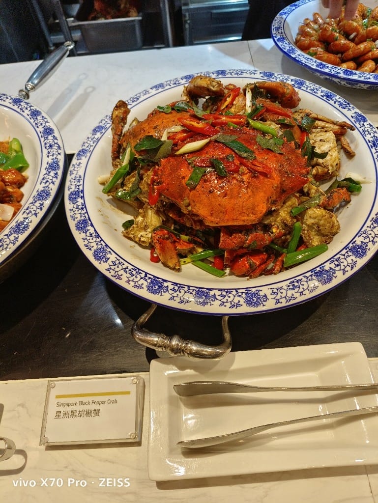 【台北吃到飽】探索廚房平日午餐20訪，狂歡義夏松葉蟹腳吃到飽❤️