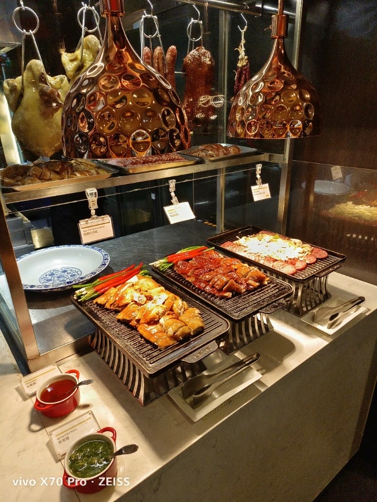 【台北吃到飽】探索廚房平日午餐20訪，狂歡義夏松葉蟹腳吃到飽❤️