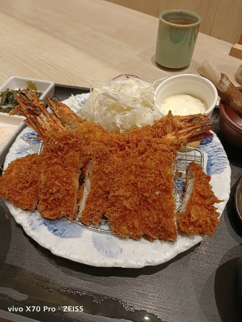 【新莊美食】銀座杏子日式豬排新莊宏匯店，竟然除了豬排都可以吃到飽😆