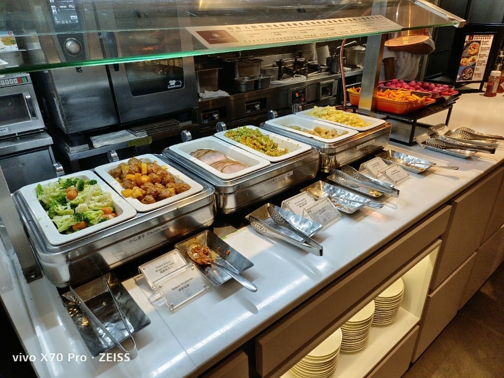 【桃園美食】桃園機場貴賓室VIP LOUNGE，一航星宇&環亞貴賓室❤️