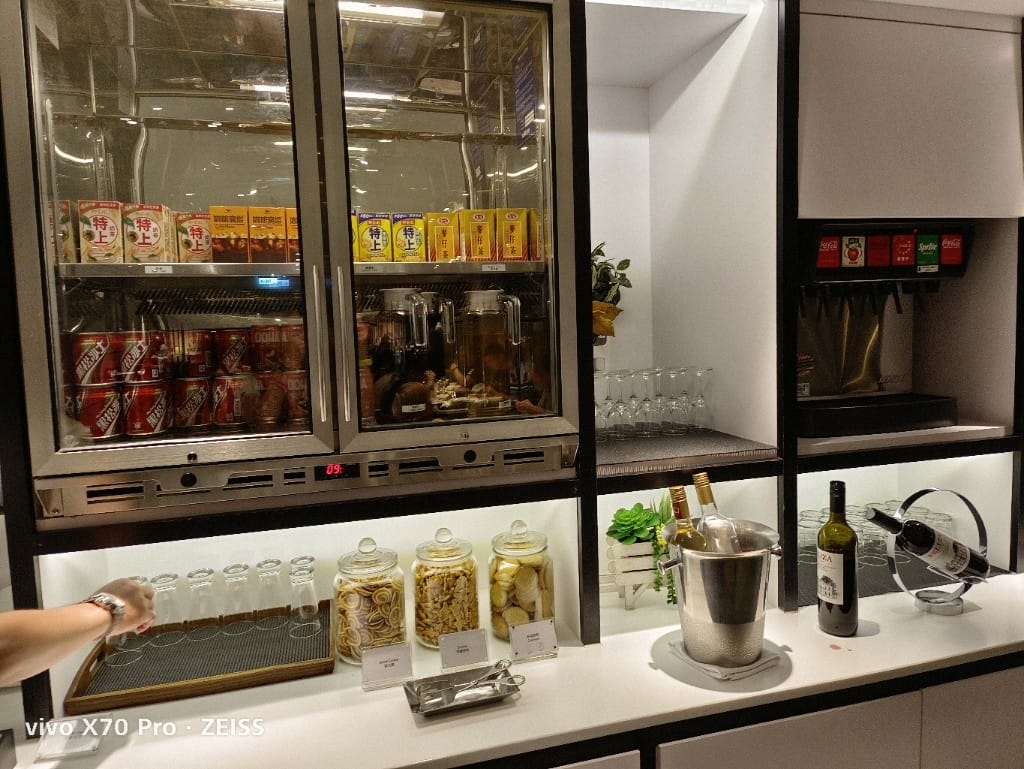 【桃園美食】桃園機場貴賓室VIP LOUNGE，一航星宇&環亞貴賓室❤️