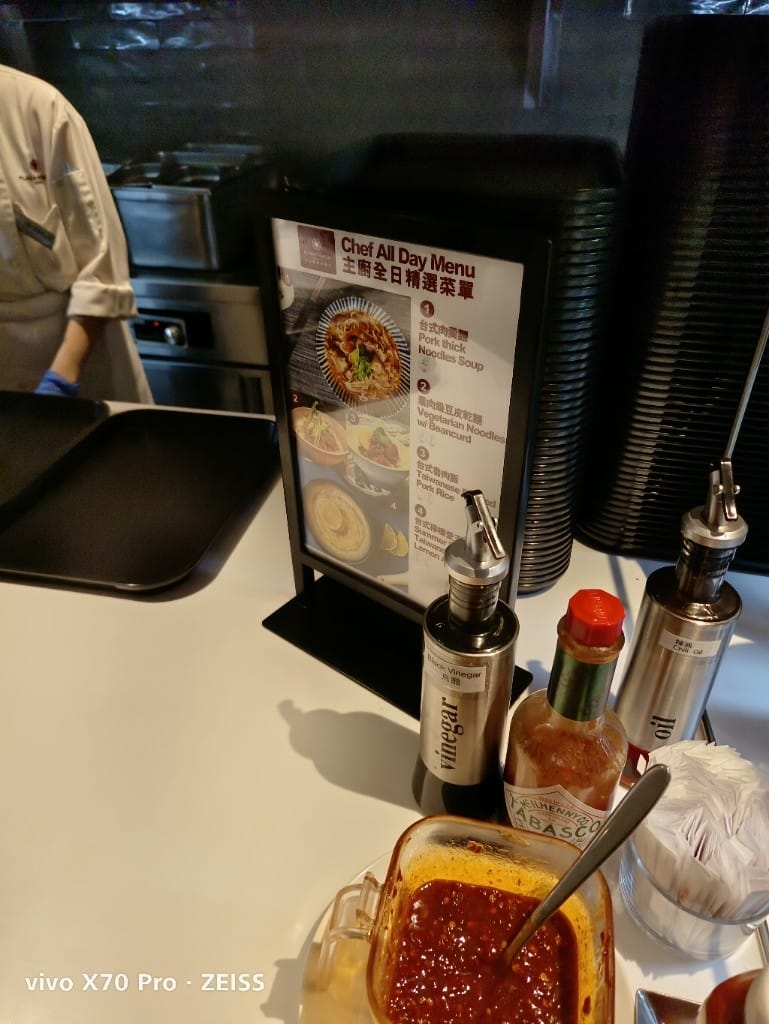 【桃園美食】桃園機場貴賓室VIP LOUNGE，一航星宇&環亞貴賓室❤️
