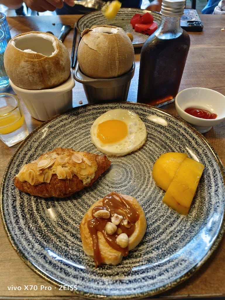 【泰國旅遊】曼谷金普頓玫蘭酒店StockRoom早餐開箱,椰子水喝到飽❤️ - 第51張圖 【泰國旅遊】曼谷金普頓玫蘭酒店StockRoom早餐開箱,椰子水喝到飽❤️