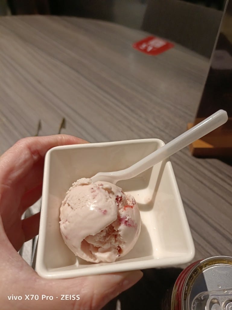 【台北吃到飽】涮辛酸麻辣火鍋吃到飽，平日75折哦！