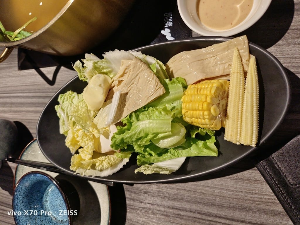 【台北吃到飽】涮辛酸麻辣火鍋吃到飽，平日75折哦！