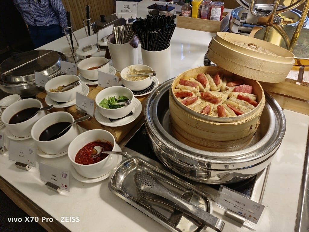 【林口吃到飽】TheEatery宜客樂西餐廳，大嗑台灣小吃🤤