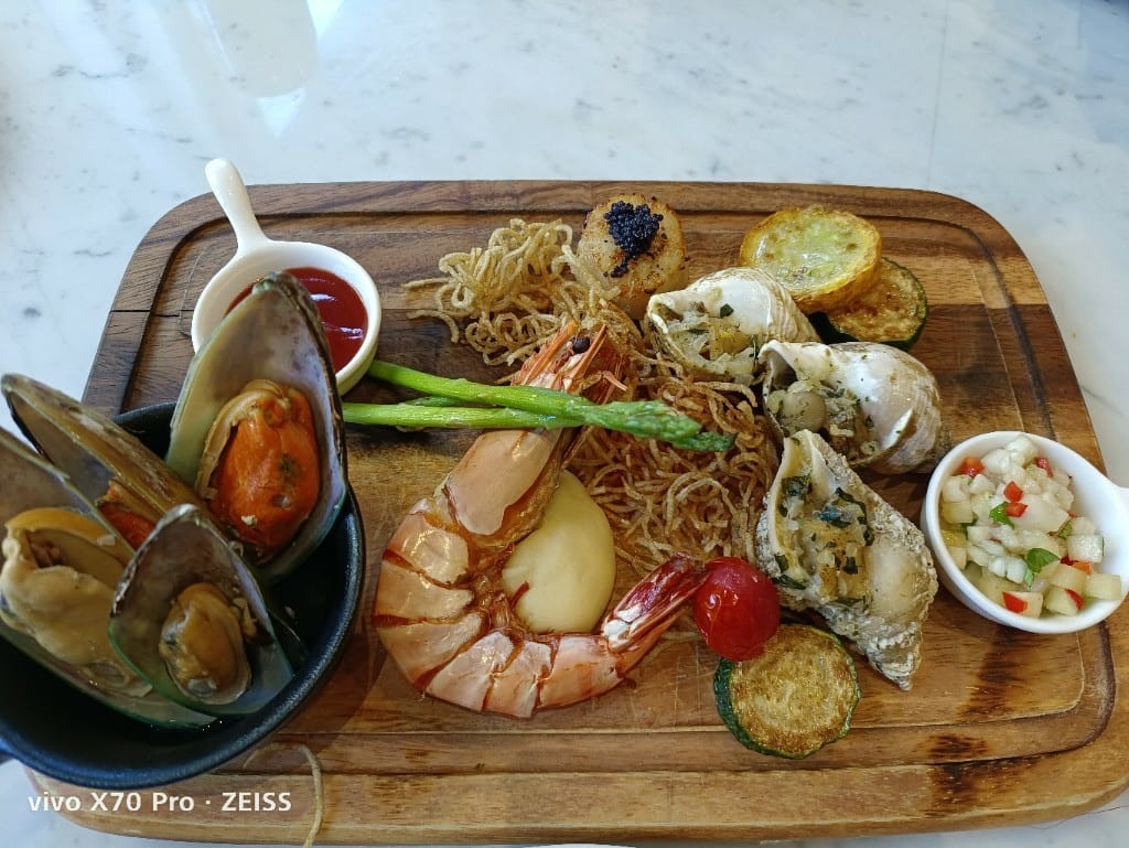 【林口吃到飽】TheEatery宜客樂西餐廳，大嗑台灣小吃🤤