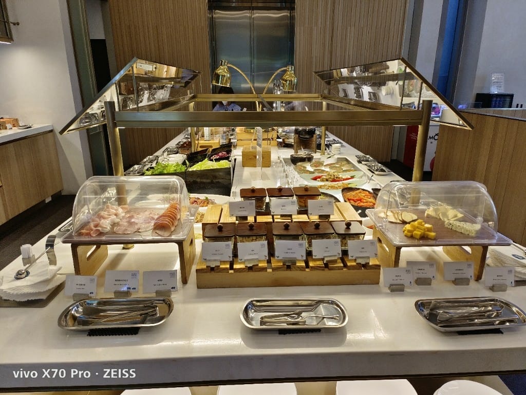 【林口吃到飽】TheEatery宜客樂西餐廳，大嗑台灣小吃🤤