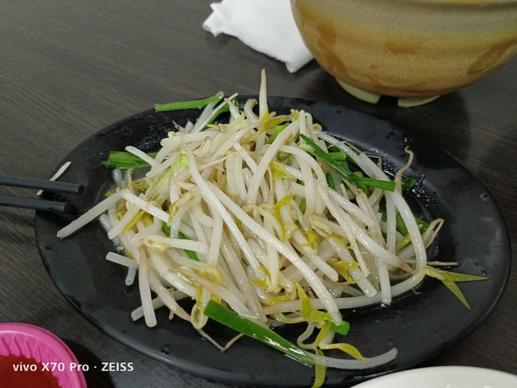 【新莊美食】美味鵝肉，四維路排隊的美味鴨肉麵！