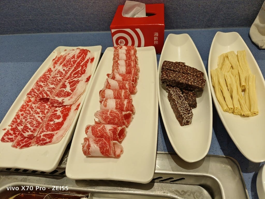 【新莊美食】海底撈火鍋新莊宏匯店，新莊終於有海底撈了🤩