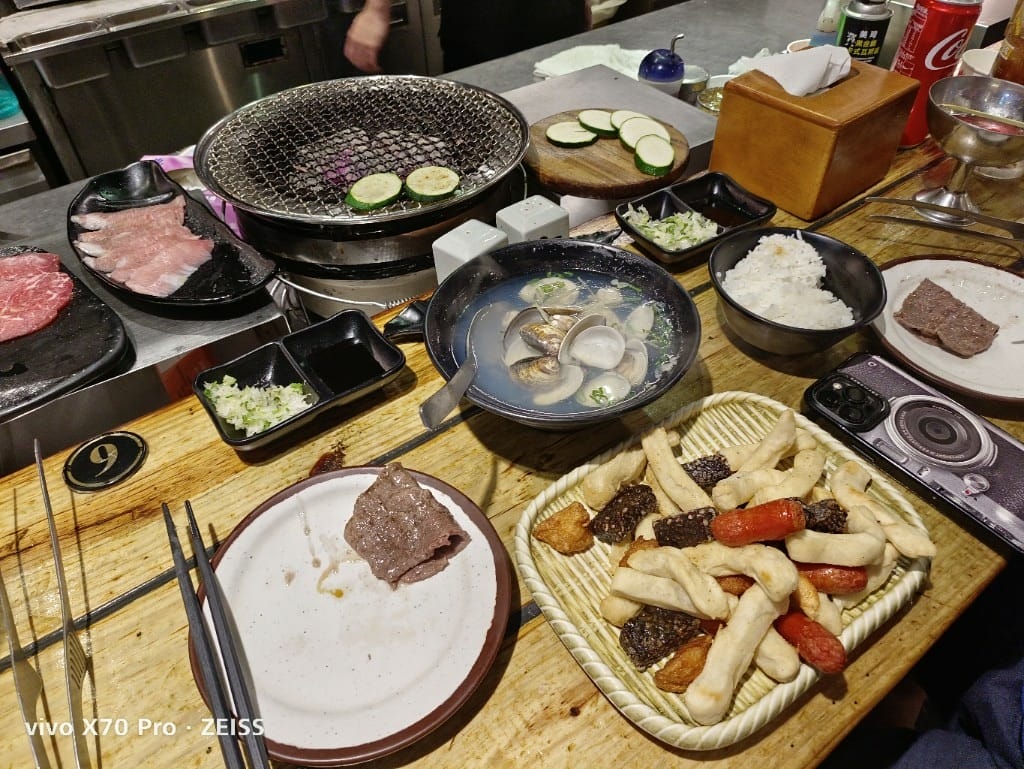 【新莊美食】米炭火燒肉小酒館第一名燒肉,當日壽星送龍蝦耶! - 第21張圖 【新莊美食】米炭火燒肉小酒館第一名燒肉,當日壽星送龍蝦耶!