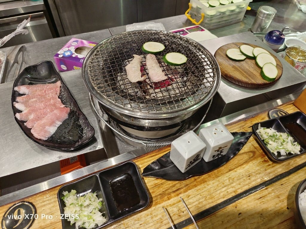 【新莊美食】米炭火燒肉小酒館第一名燒肉,當日壽星送龍蝦耶! - 第8張圖 【新莊美食】米炭火燒肉小酒館第一名燒肉,當日壽星送龍蝦耶!