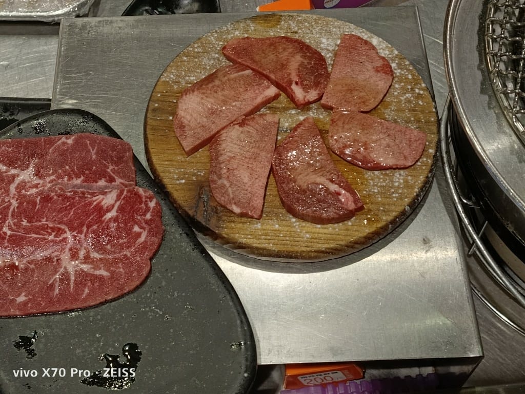 【新莊美食】米炭火燒肉小酒館第一名燒肉,當日壽星送龍蝦耶! - 第13張圖 【新莊美食】米炭火燒肉小酒館第一名燒肉,當日壽星送龍蝦耶!