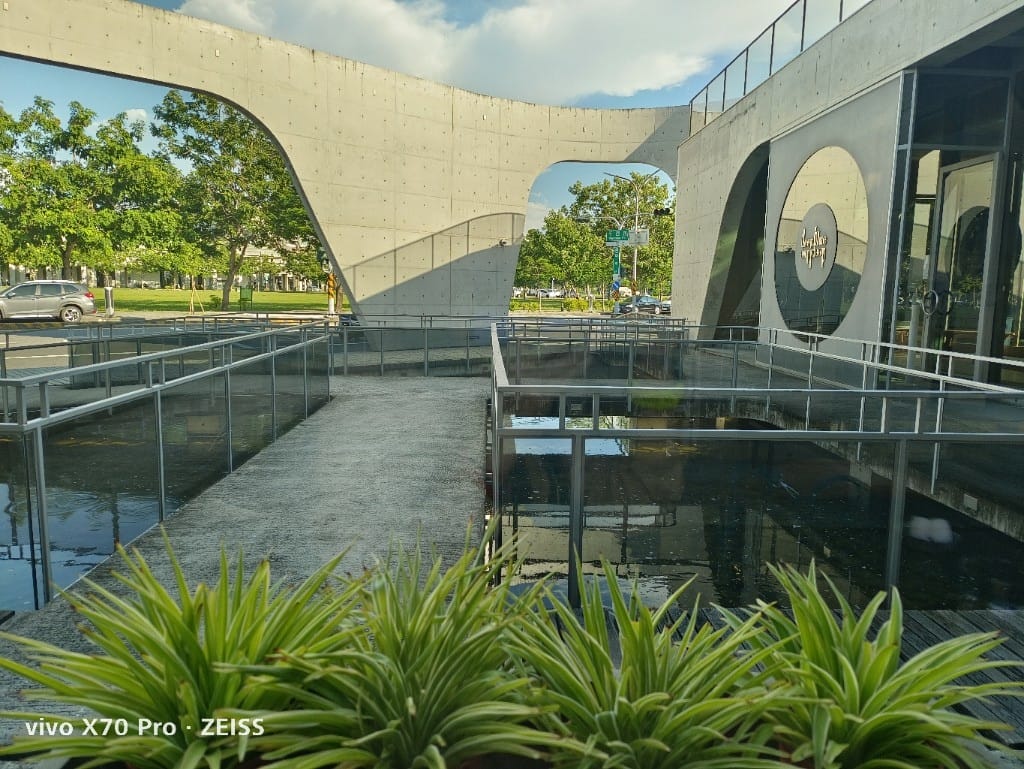 【台南甜點】深藍旗艦店，千層蛋糕南霸天！