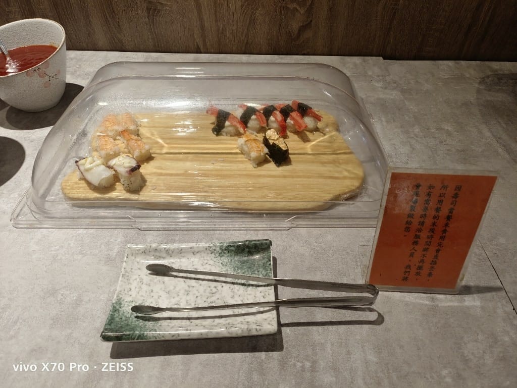 【台南吃到飽】福豆屋安平旗艦店,壽喜燒加鐵板燒吃到飽哦! - 第26張圖 【台南吃到飽】福豆屋安平旗艦店,壽喜燒加鐵板燒吃到飽哦!