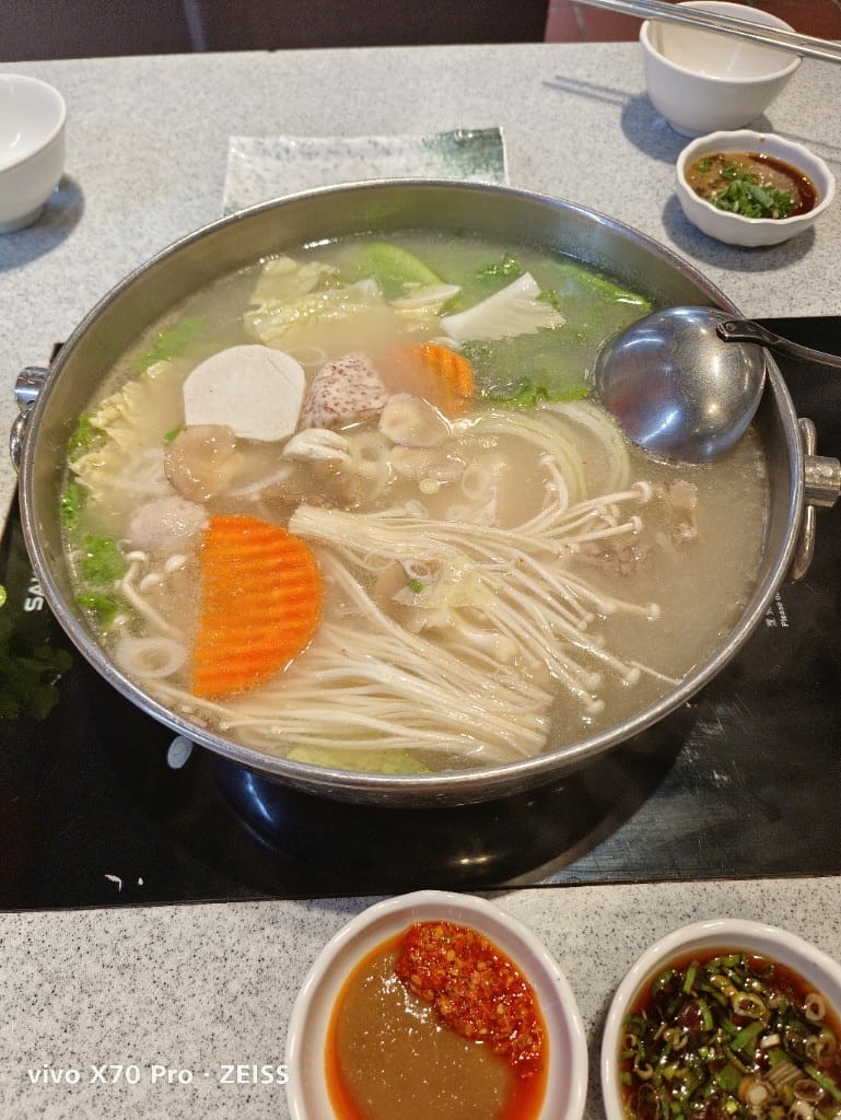 【台南吃到飽】福豆屋安平旗艦店,壽喜燒加鐵板燒吃到飽哦! - 第9張圖 【台南吃到飽】福豆屋安平旗艦店,壽喜燒加鐵板燒吃到飽哦!