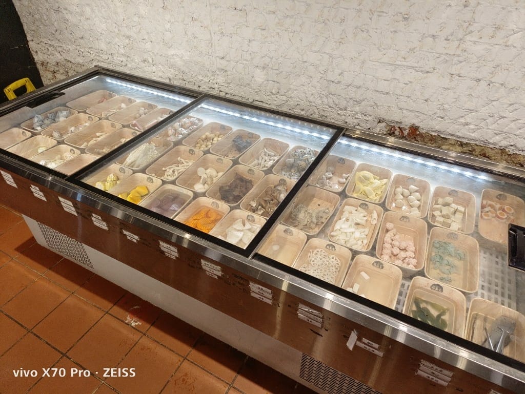 【台南吃到飽】福豆屋安平旗艦店,壽喜燒加鐵板燒吃到飽哦! - 第23張圖 【台南吃到飽】福豆屋安平旗艦店,壽喜燒加鐵板燒吃到飽哦!