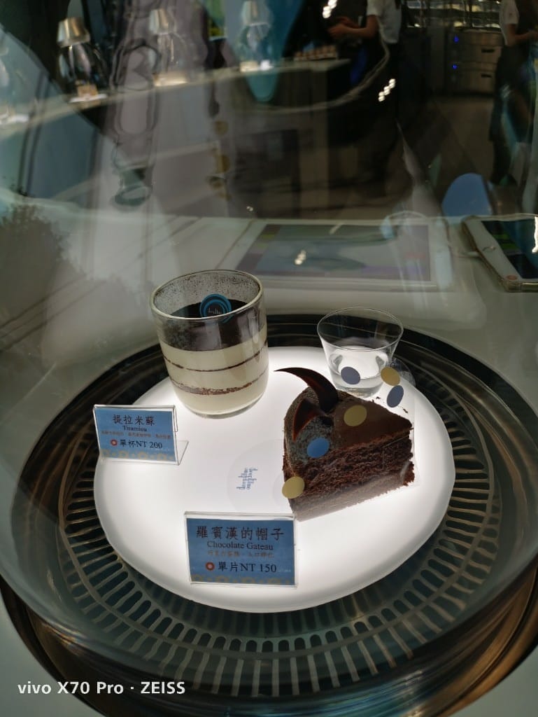【台南甜點】深藍旗艦店，千層蛋糕南霸天！