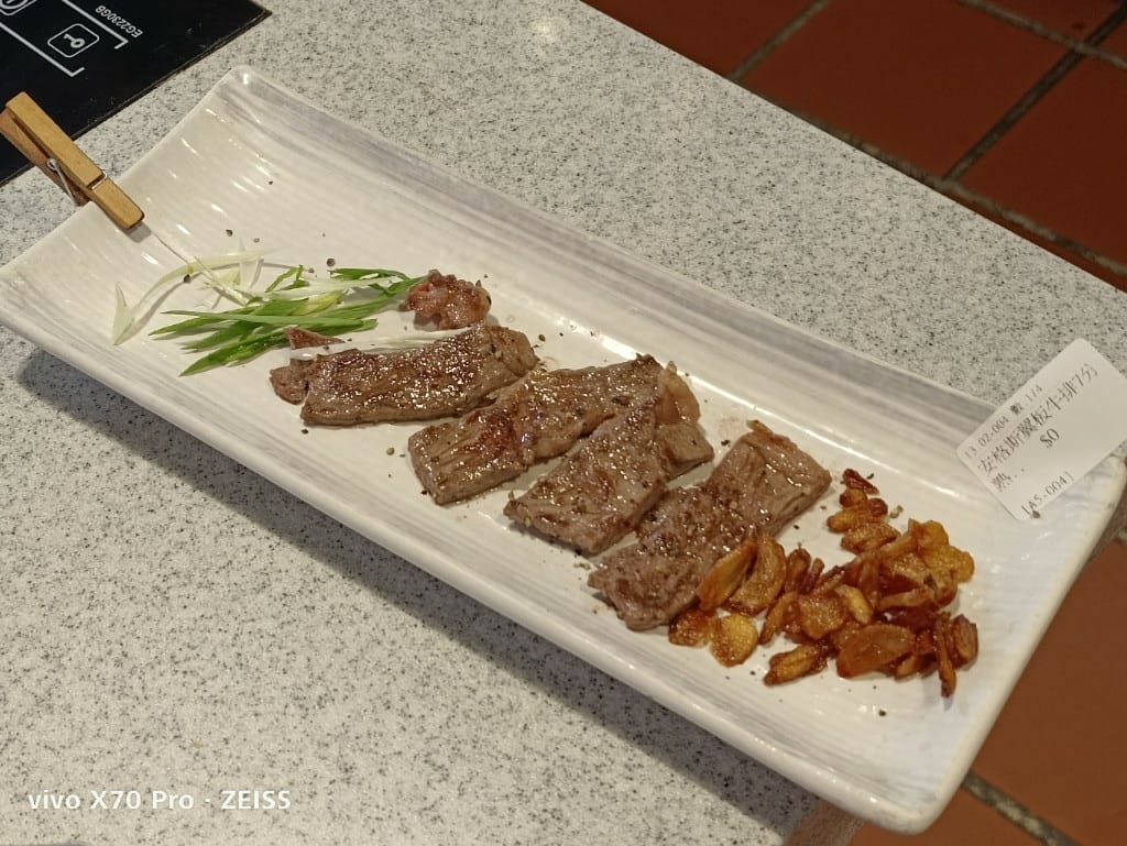 【台南吃到飽】福豆屋安平旗艦店,壽喜燒加鐵板燒吃到飽哦! - 第17張圖 【台南吃到飽】福豆屋安平旗艦店,壽喜燒加鐵板燒吃到飽哦!