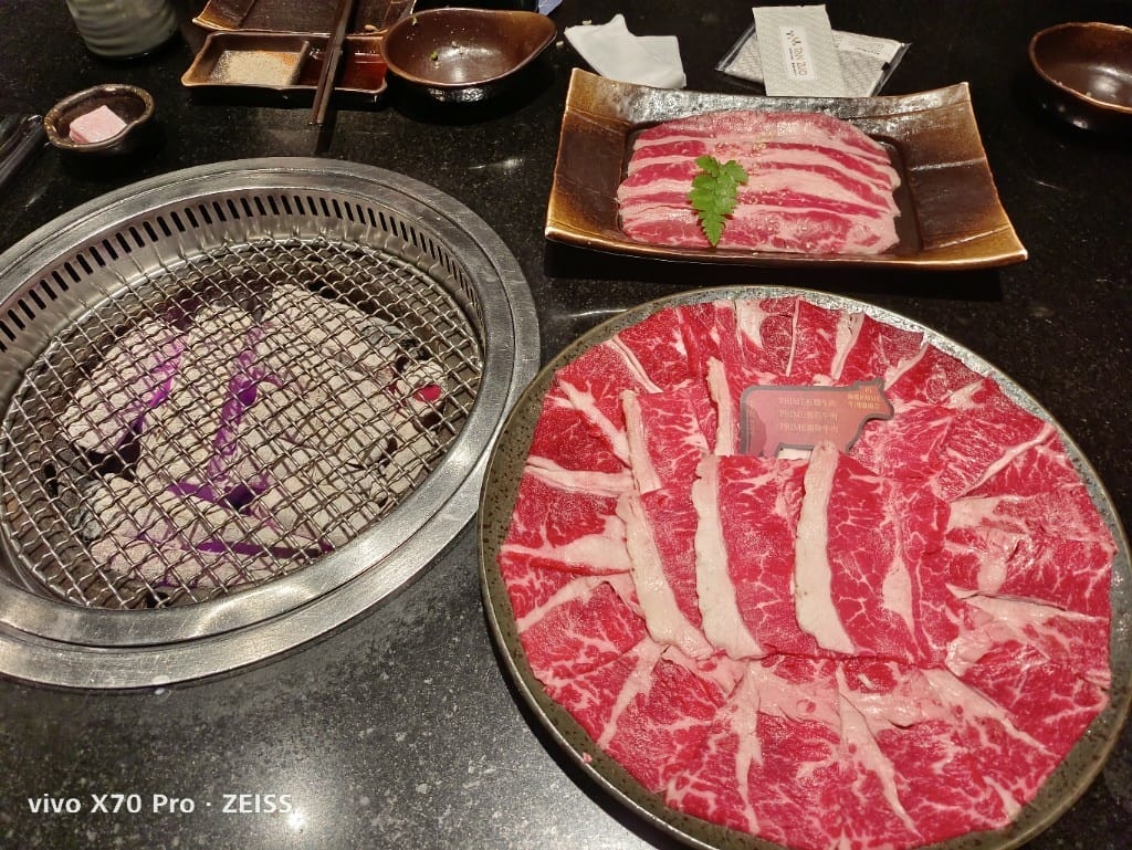 【台南美食】碳佐麻里精品燒肉台南府前店，燒烤南霸天👍👍👍