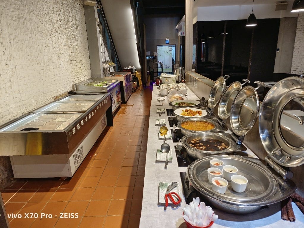 【台南吃到飽】福豆屋安平旗艦店,壽喜燒加鐵板燒吃到飽哦! - 第19張圖 【台南吃到飽】福豆屋安平旗艦店,壽喜燒加鐵板燒吃到飽哦!
