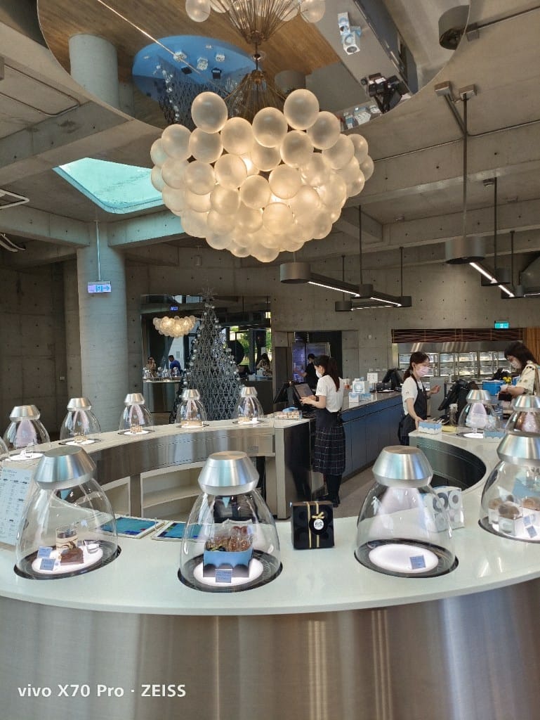 【台南甜點】深藍旗艦店，千層蛋糕南霸天！