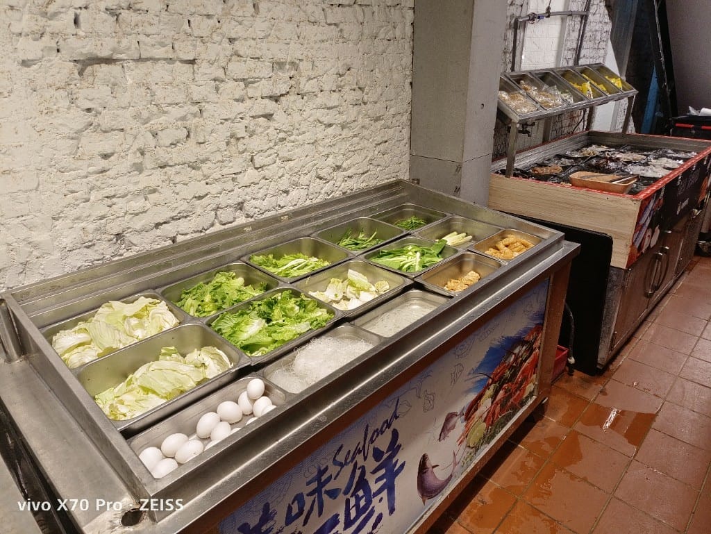 【台南吃到飽】福豆屋安平旗艦店,壽喜燒加鐵板燒吃到飽哦! - 第24張圖 【台南吃到飽】福豆屋安平旗艦店,壽喜燒加鐵板燒吃到飽哦!