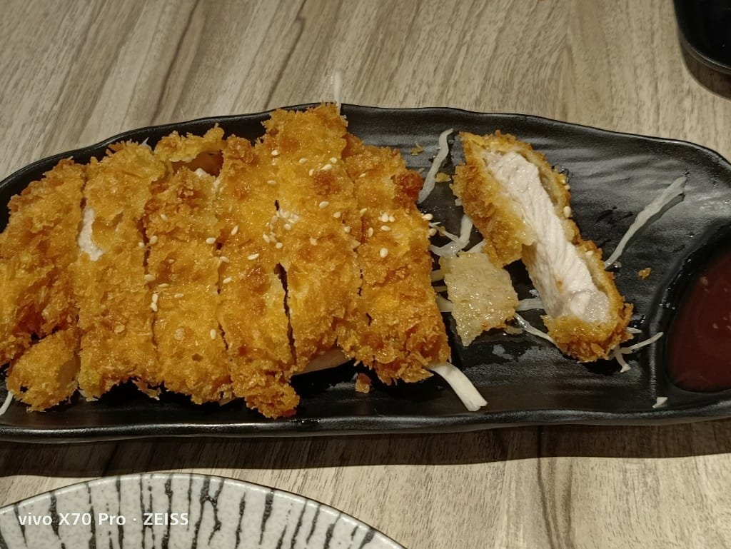 【桃園美食】樂壽司Raku美式壽司專賣，美式壽司輕鬆吃回本😸