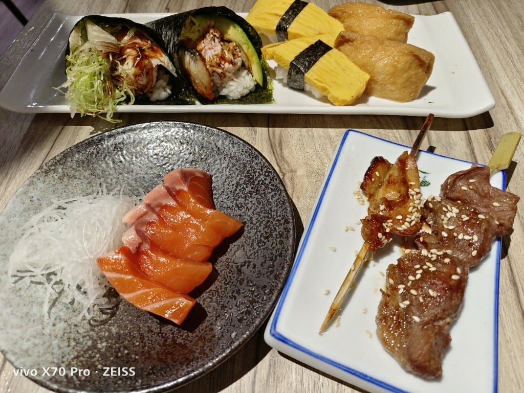 【桃園美食】樂壽司Raku美式壽司專賣，美式壽司輕鬆吃回本😸