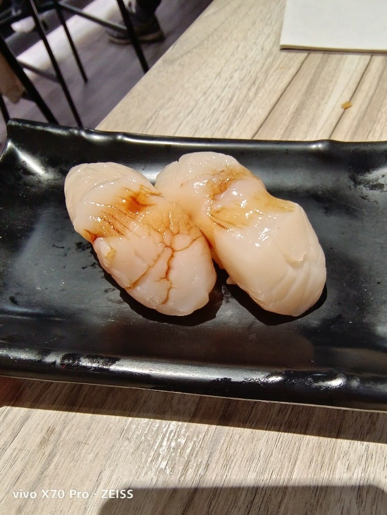 【桃園美食】樂壽司Raku美式壽司專賣，美式壽司輕鬆吃回本😸