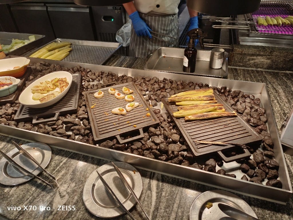 【板橋吃到飽】果然匯，用餐環境和餐點都超棒的蔬食餐廳❤️