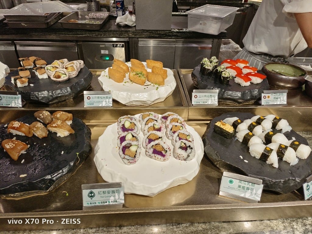 【板橋吃到飽】果然匯，用餐環境和餐點都超棒的蔬食餐廳❤️
